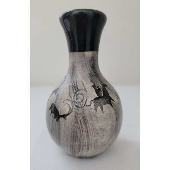 Binishtaa SIGNED Navajo Native American Petroglyph Etched Pottery 5" Vase - Picture 2 of 5